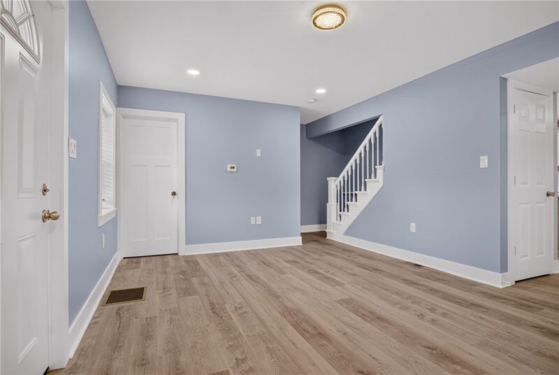 112 Locust St — photo 8