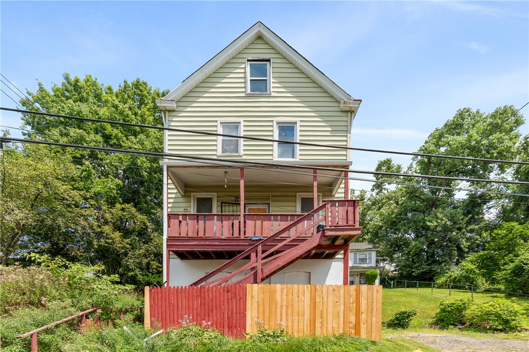 132 Fairview Ave — photo 1