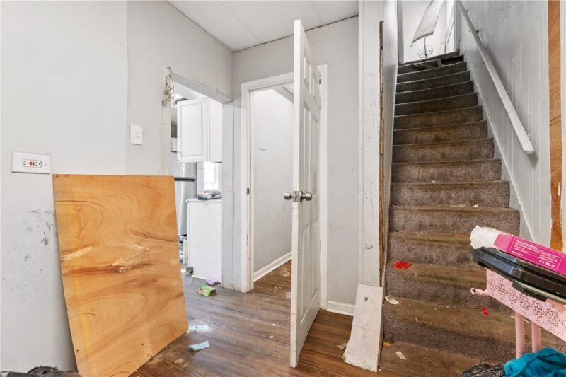 132 Fairview Ave — photo 5