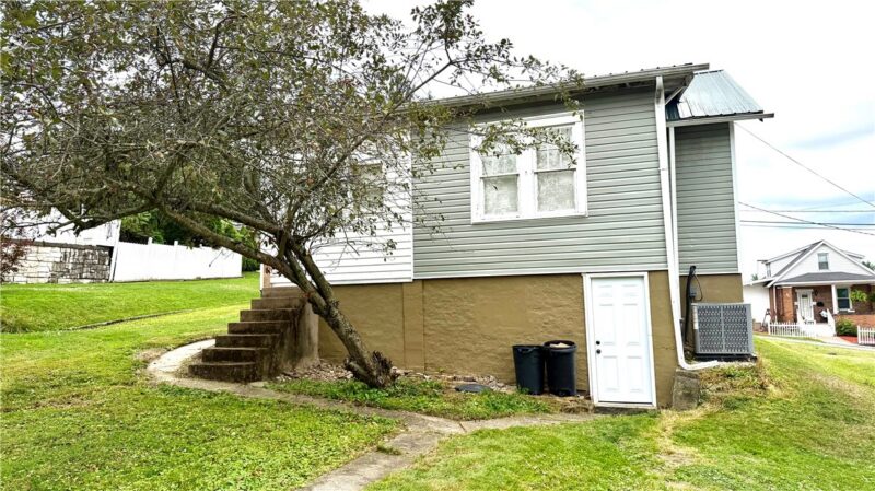 206 S Jefferson St — photo 4