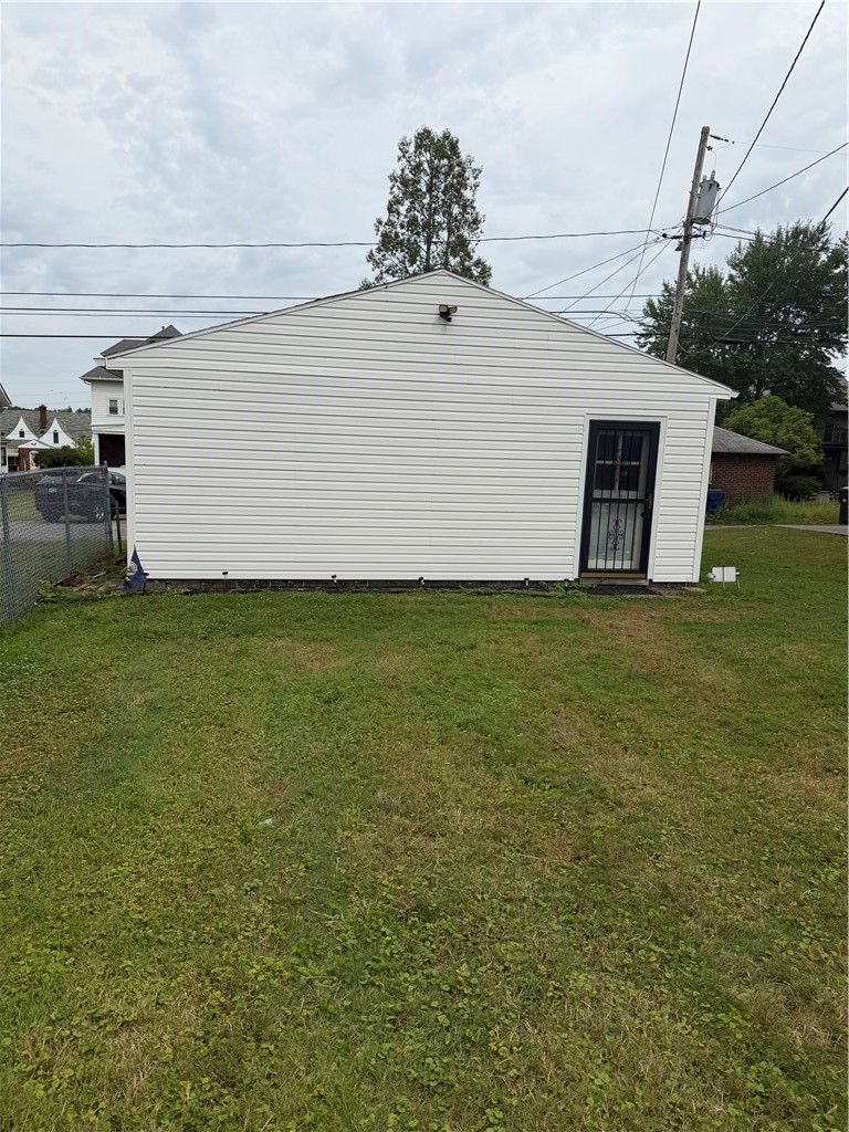 399 Sherman Avenue — photo 6