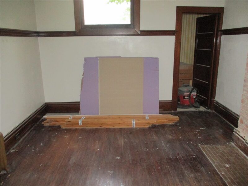 706 Lincoln St — photo 3
