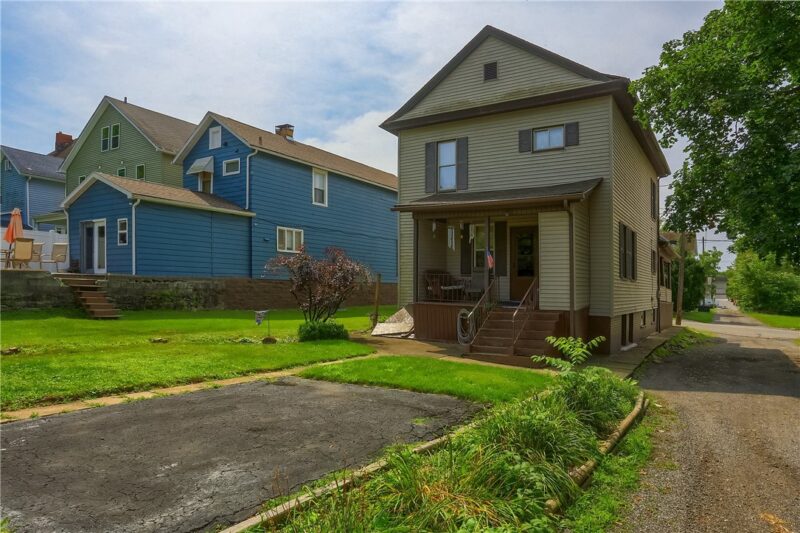 409 E Reynolds St — photo 3