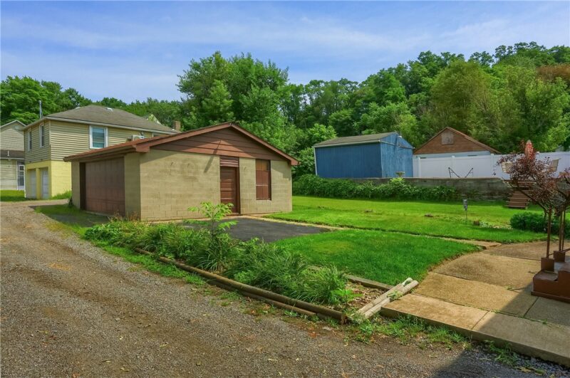 409 E Reynolds St — photo 5
