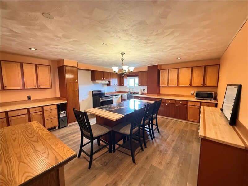 1612 Broad St — photo 4