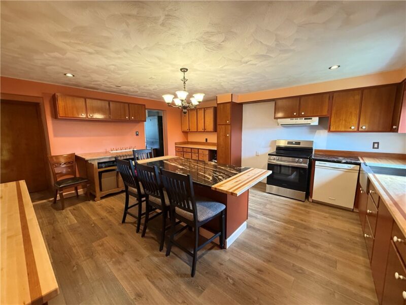 1612 Broad St — photo 6