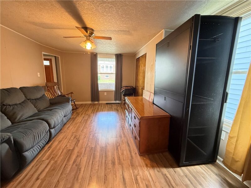 1612 Broad St — photo 8