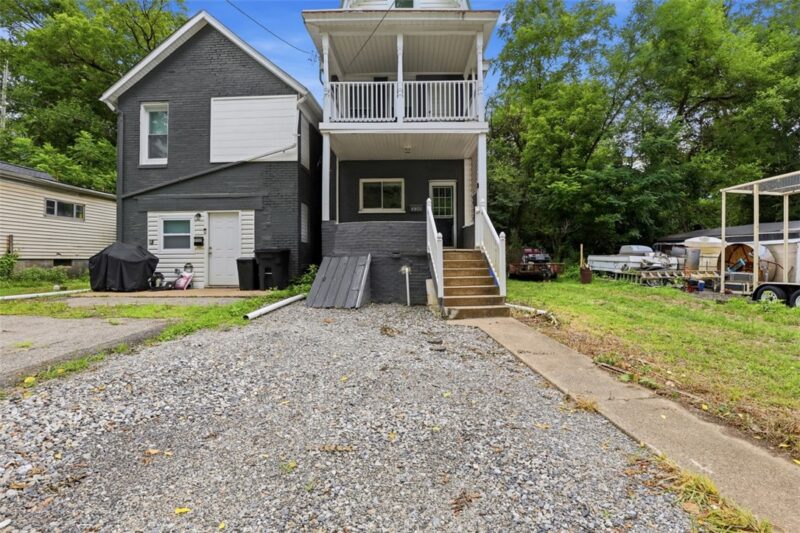 330 Nesbitt St — photo 3