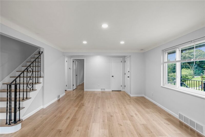 342 Homer Dr — photo 3