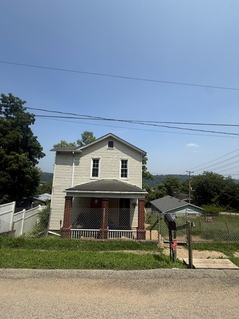 1102 Oakland Ave — photo 1