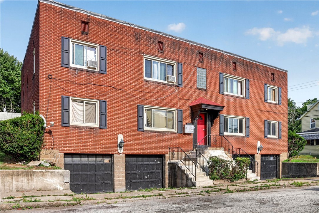 1615 Sumac St — photo 1