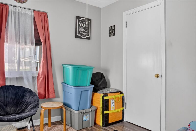 1615 Sumac St — photo 5