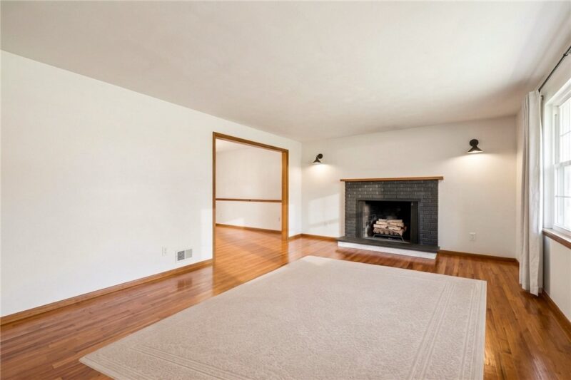 1247 Old Leechburg Rd — photo 3
