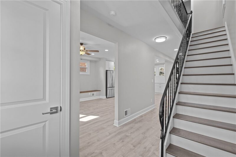 748 Anaheim St — photo 4