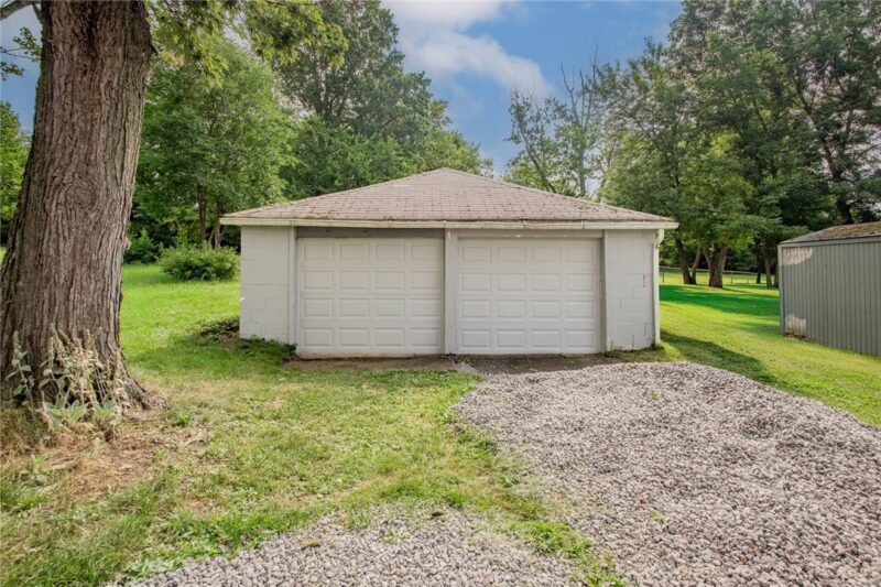 141 S Duffy Rd — photo 3