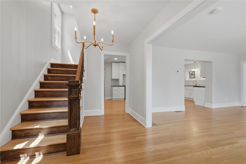 103 Belmont Rd — photo 4