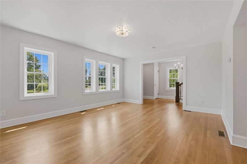 103 Belmont Rd — photo 8