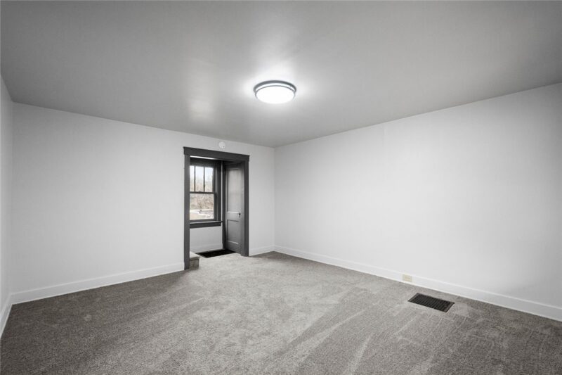 927 Lynn Ave — photo 8