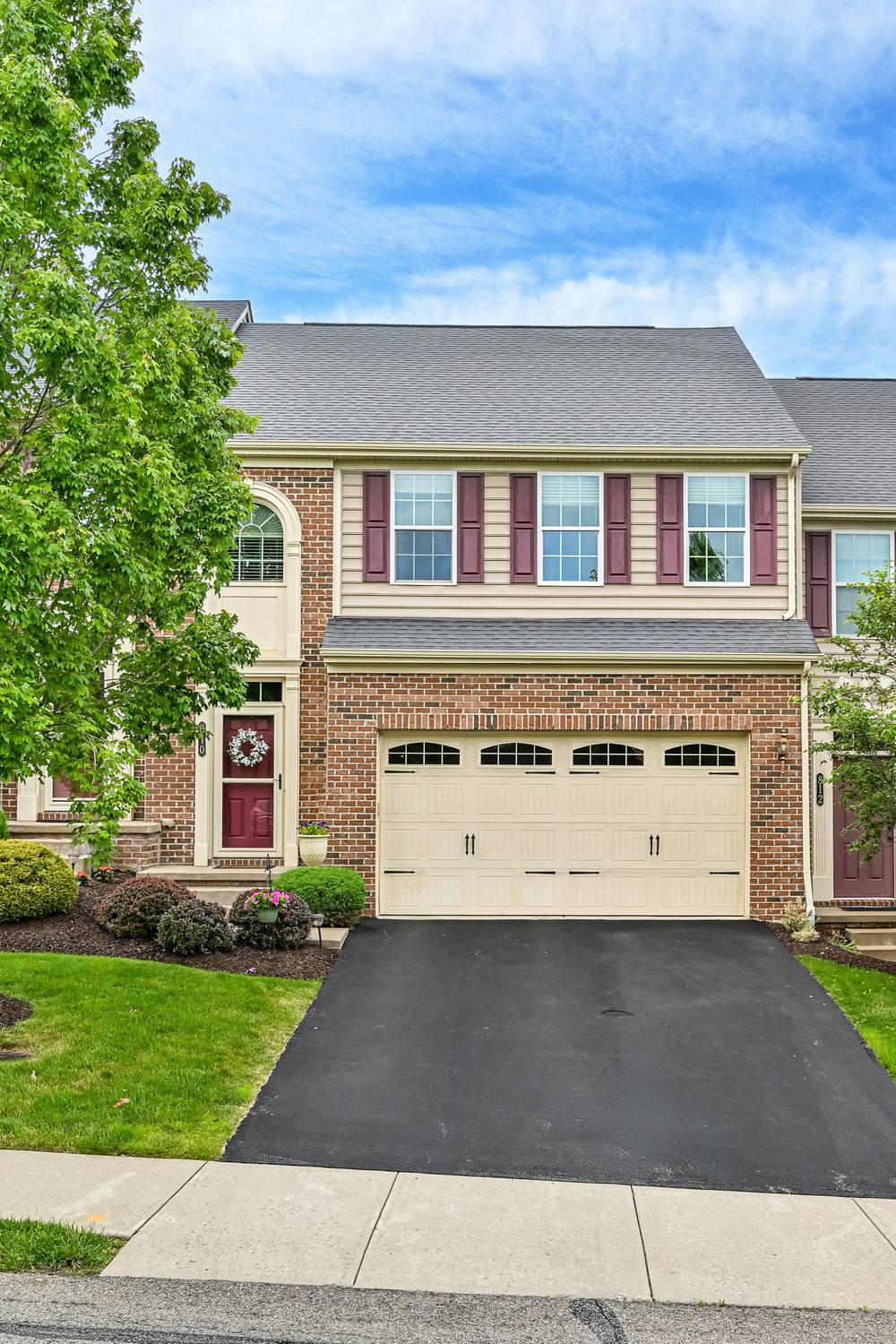 810 Fairgate DRIVE — photo 1