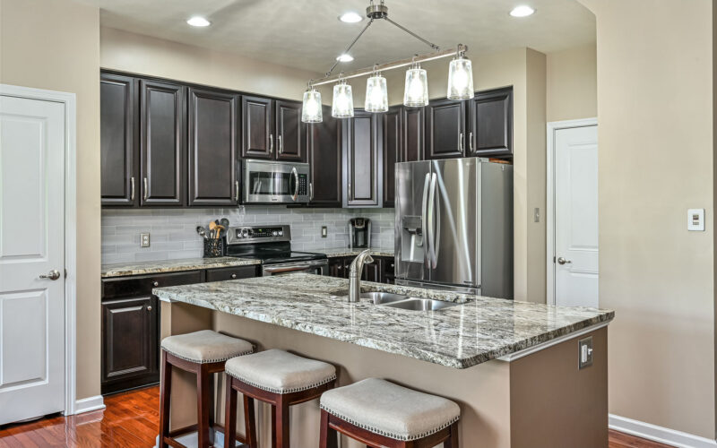 810 Fairgate DRIVE — photo 4