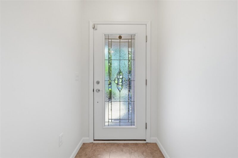 401 River Glen Dr — photo 3