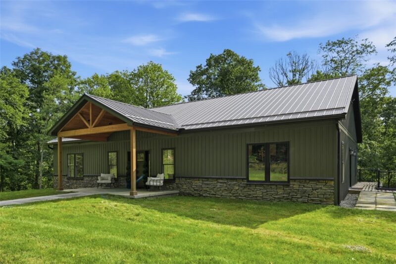 521 Creek Rd — photo 3