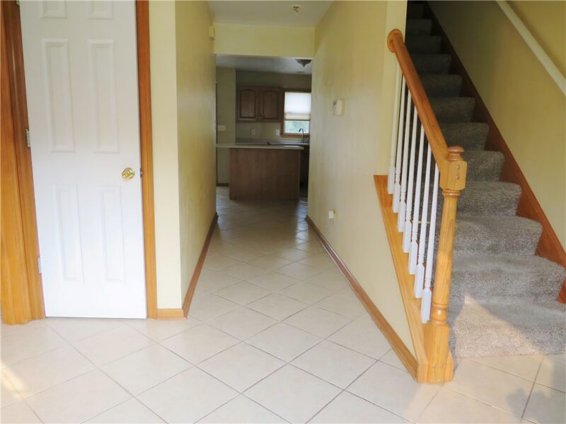 113 Kilarney Dr — photo 2