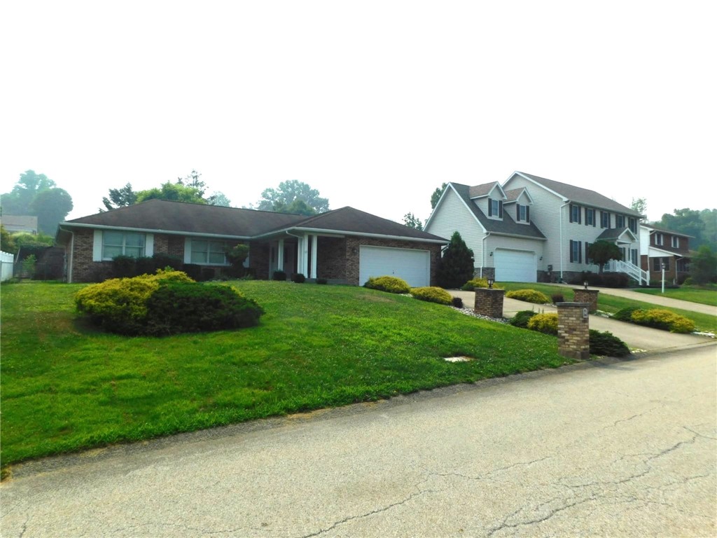 321 Meadowlark Dr — photo 1
