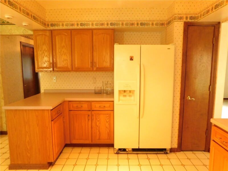 321 Meadowlark Dr — photo 8
