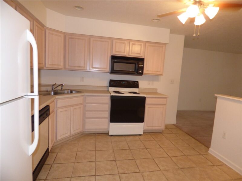 317 Allandale Dr — photo 2