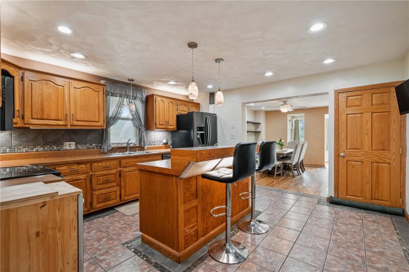 119 Clyde Ave — photo 2