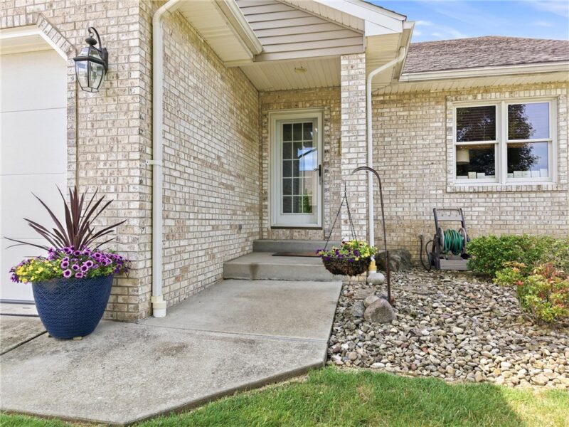 673 Chesapeake Ct — photo 3