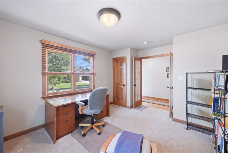 673 Chesapeake Ct — photo 6