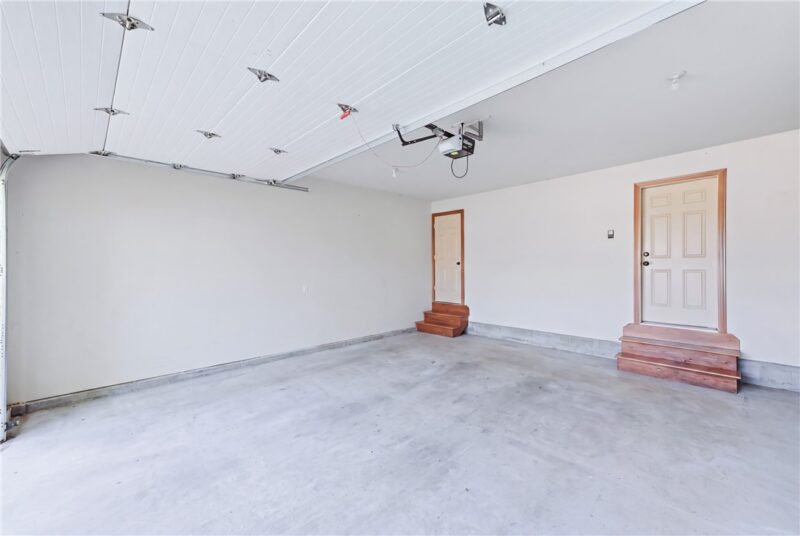 673 Chesapeake Ct — photo 8