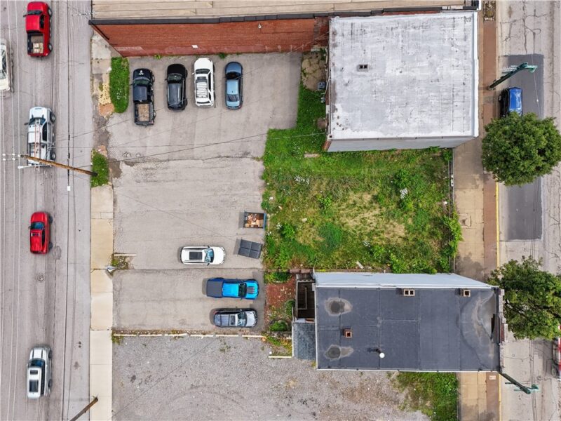 129 E 8th Ave — photo 6