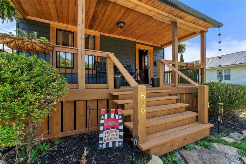 829 Oden St — photo 3