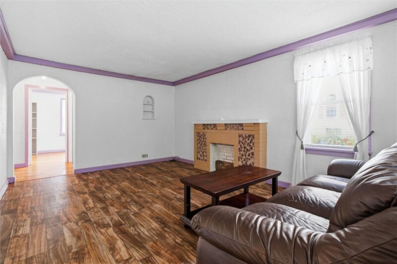 323 New Castle St — photo 8