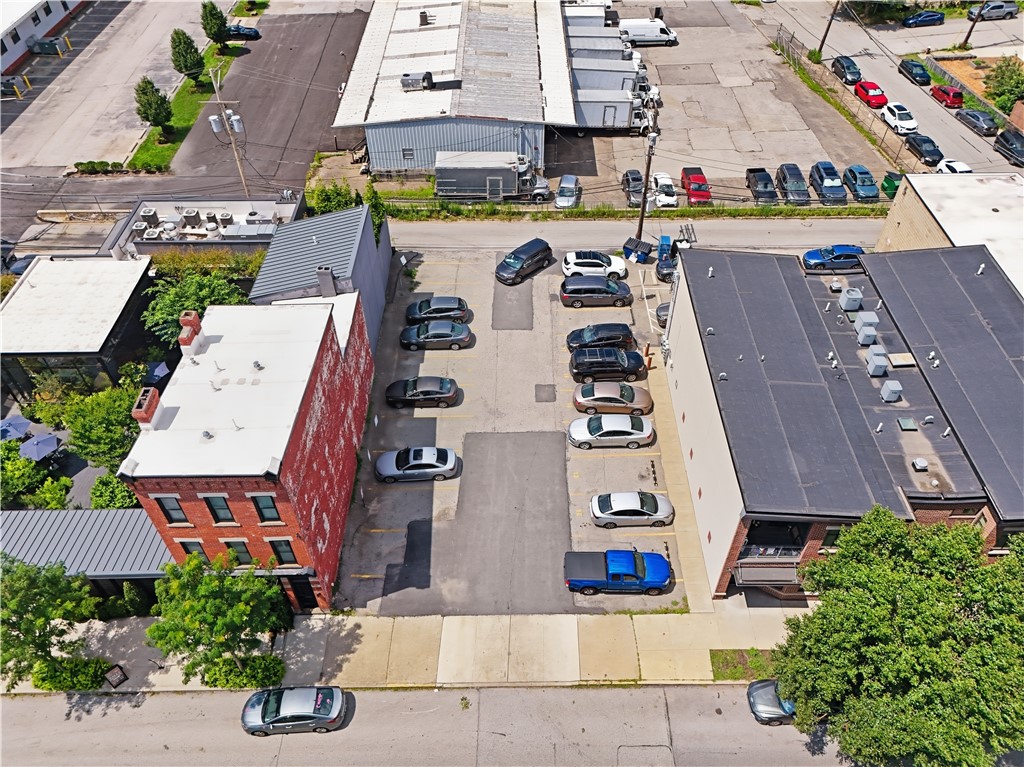 5325 Butler St — photo 1