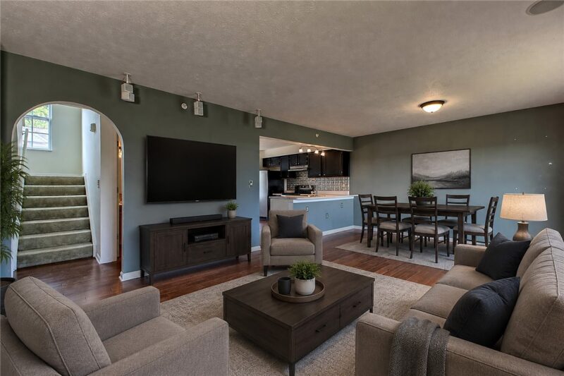 149 Mountain Dr — photo 2