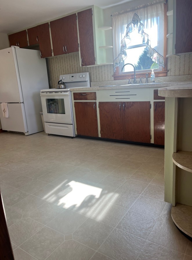 180 Oniontown Road — photo 7