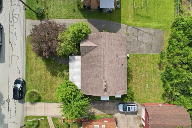 125 White Oak Dr — photo 2