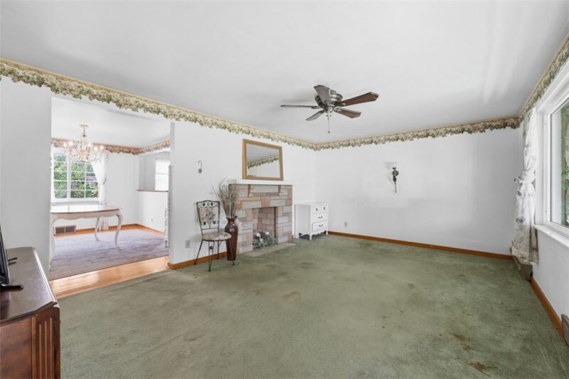 125 White Oak Dr — photo 3