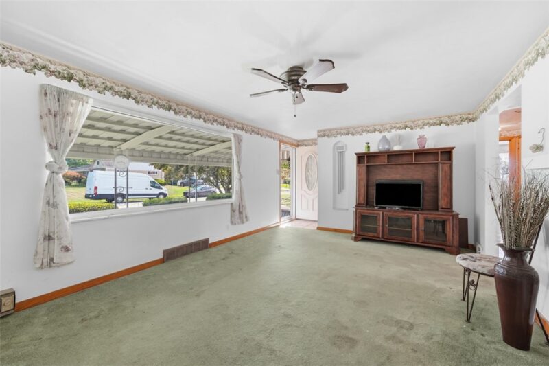 125 White Oak Dr — photo 5