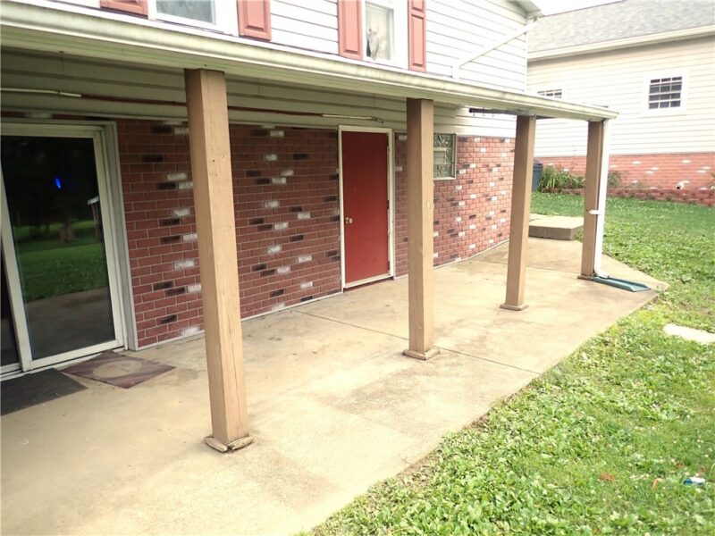 170 CLUB YORK ROAD — photo 6