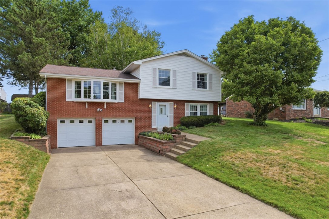 225 Princeton Drive — photo 1