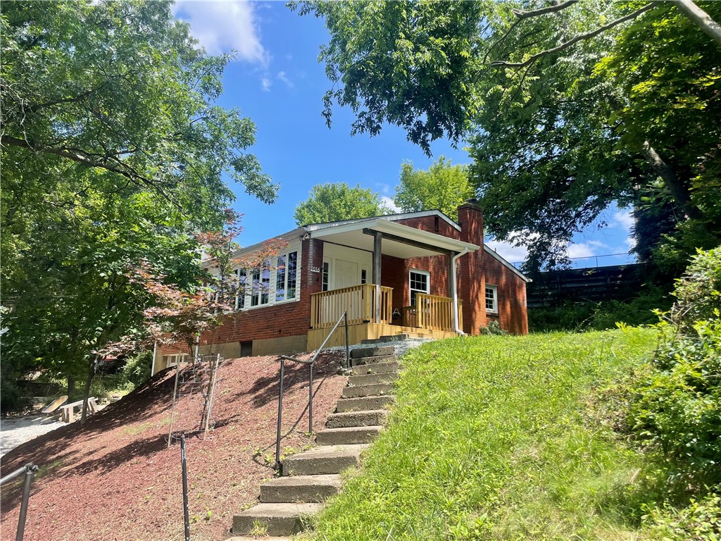1016 Weber St — photo 1