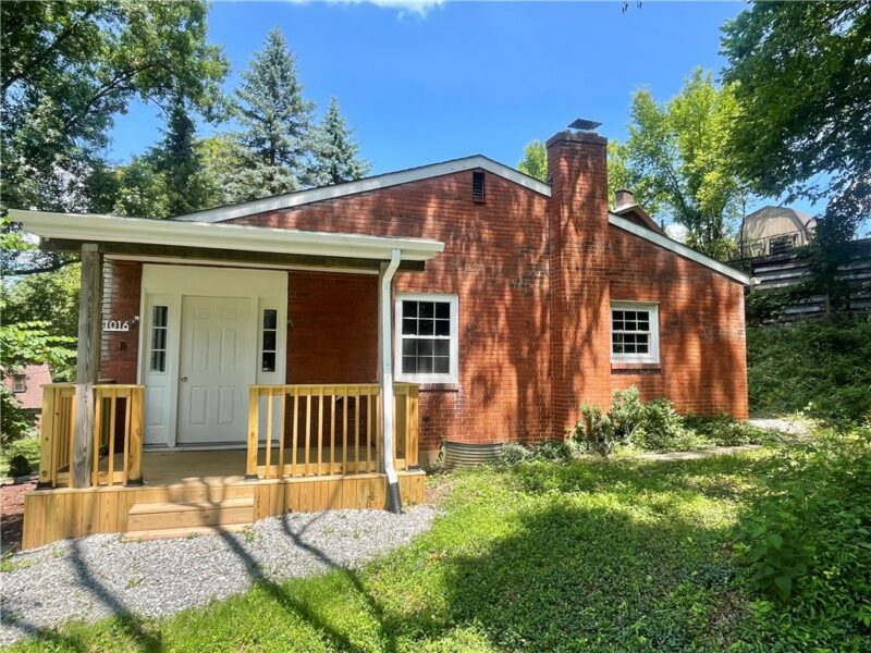 1016 Weber St — photo 3