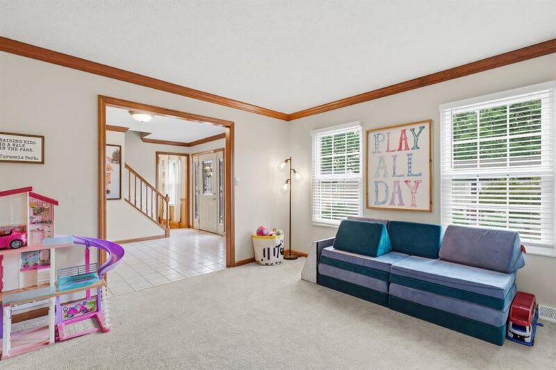455 Monmouth DRIVE — photo 7