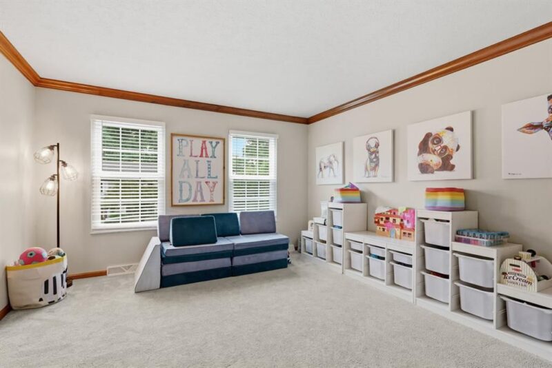 455 Monmouth DRIVE — photo 8