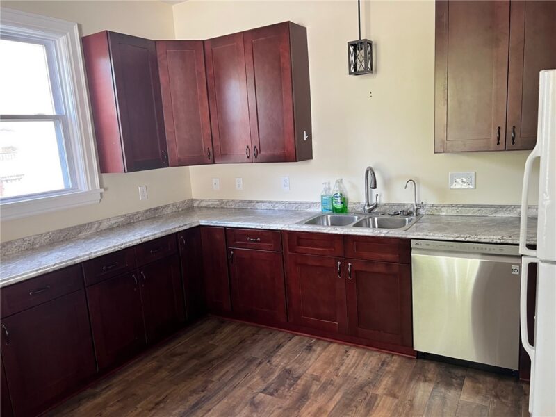 660 E Maiden Street — photo 3